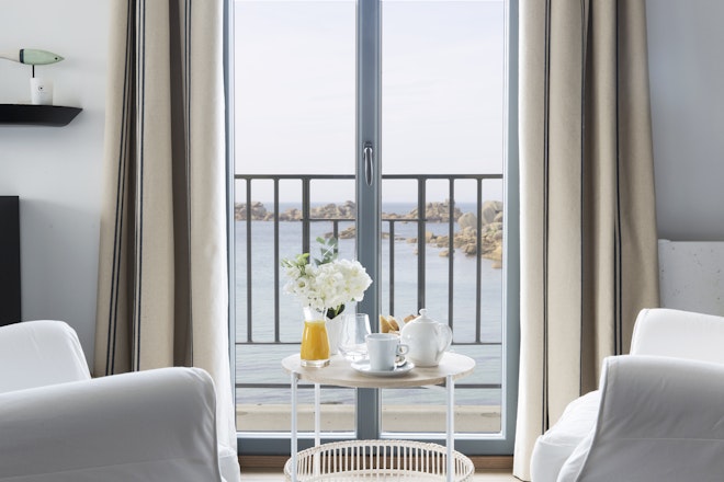 Suite - Living Area