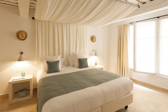 Standard - Bedroom