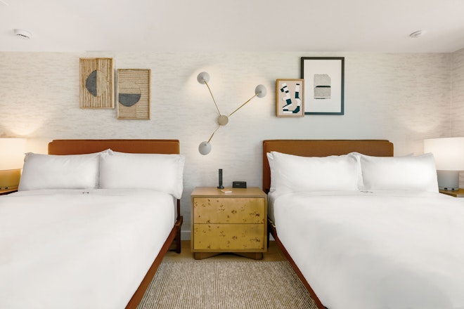 Bower Queen Queen - Bedroom
