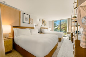 Bower Queen Queen - Bedroom