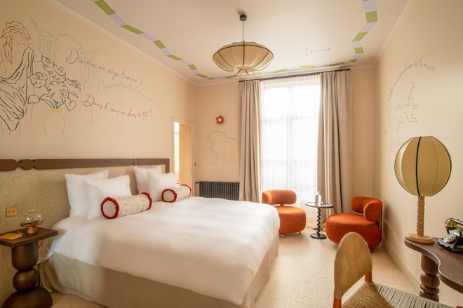 Palette Room - Bedroom