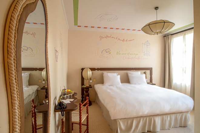 Palette Room - Bedroom