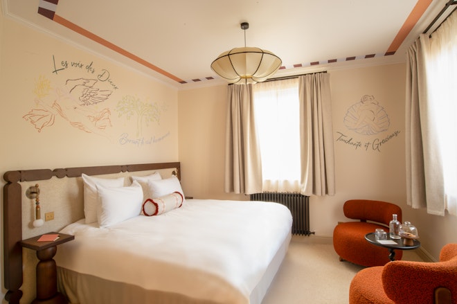 Palette Room - Bedroom