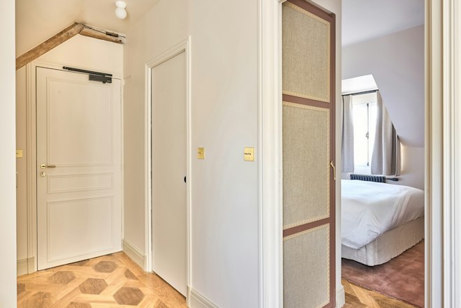 Suite Lyrique - Corridor