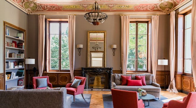 Castle - Lounge