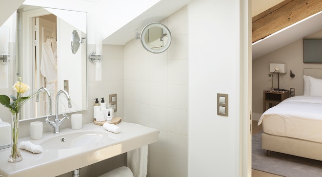 Duplex Suite - Bathroom