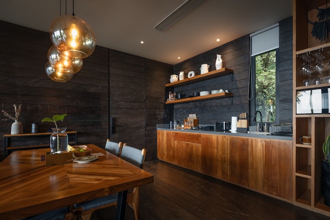 Premium 2-Bedroom Suite Cabin - Kitchen