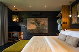 Premium Studio Cabin - Bedroom