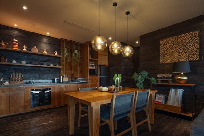 Premium Suite Cabin - Kitchen