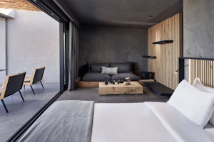 Premier Suite with Pool - Bedroom