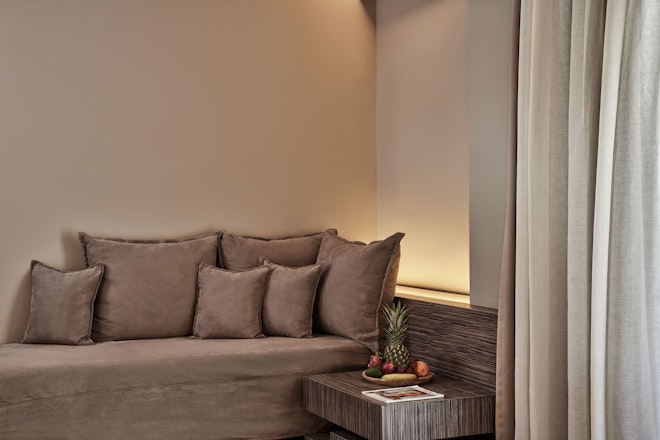 Garden View Suite - Living Area