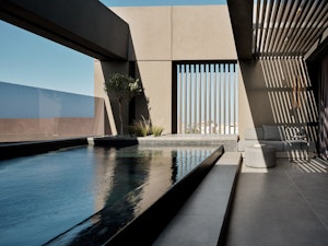 The Penthouse - Pool