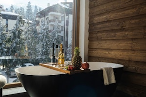 Wellness Suite - Bathtub