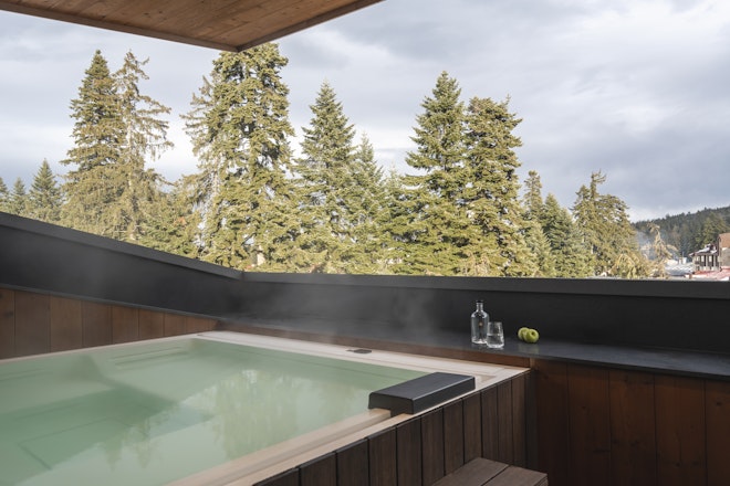 Outdoor Jacuzzi