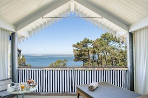 Bassin Room - Terrace