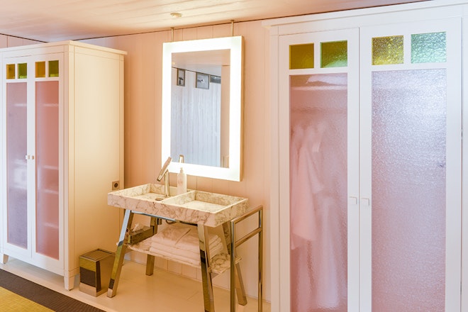 Bassin Room - Bathroom