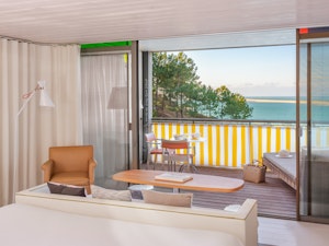 Ocean + Room - Bedroom