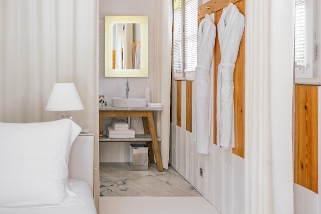 Classic Room - Bedroom