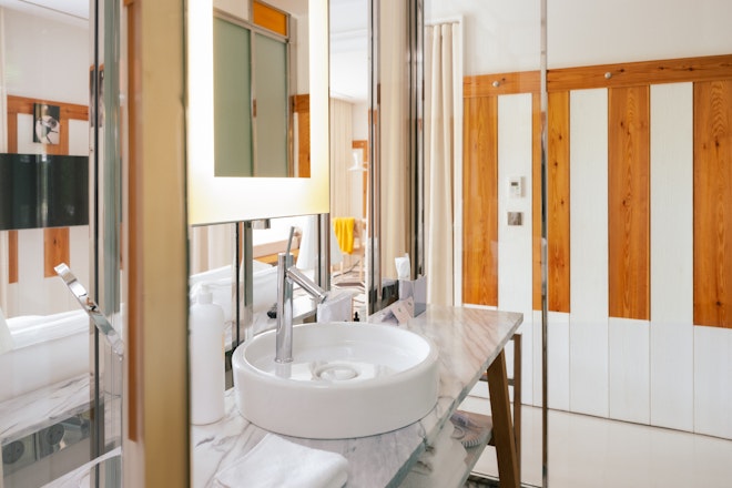Suite - Bathroom