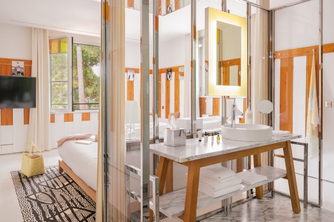 Classic XL Room - Bathroom
