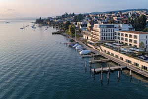 Alex Lake Zürich - Exterior