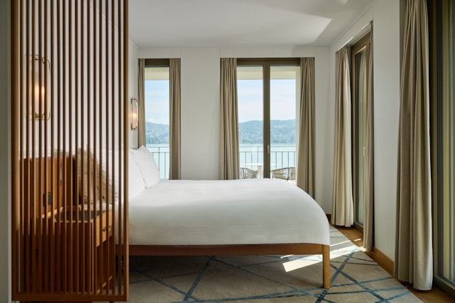 Panorama Junior Suite with Balcony - Bedroom