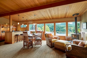 Chinook Suite - Living Area
