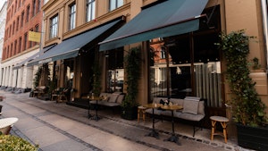 Hotel Sanders - Exterior