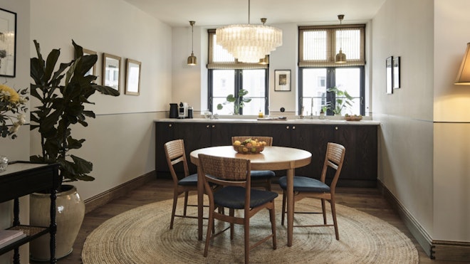 Sanders Suite - Kitchen