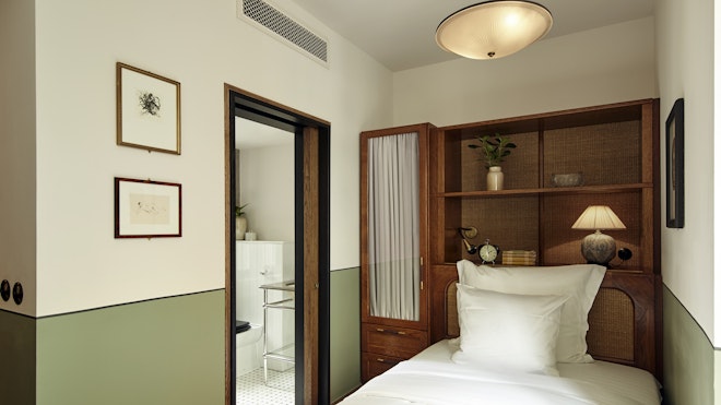Single - Bedroom