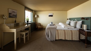 Suite with Sea View - Bedroom