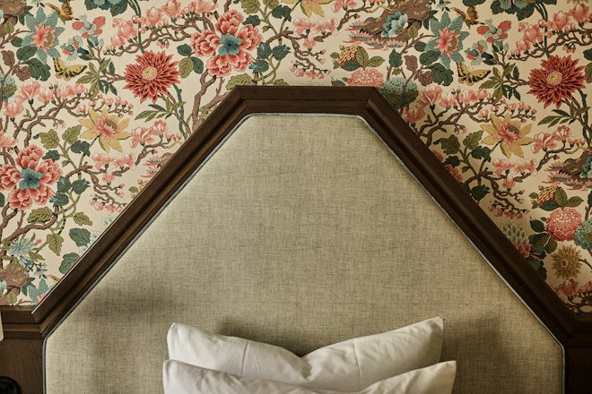 Classic Petite Room - Bedroom