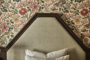 Classic Petite - Bedroom