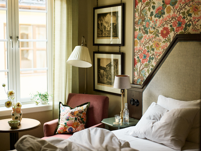 Classic Petite - Bedroom