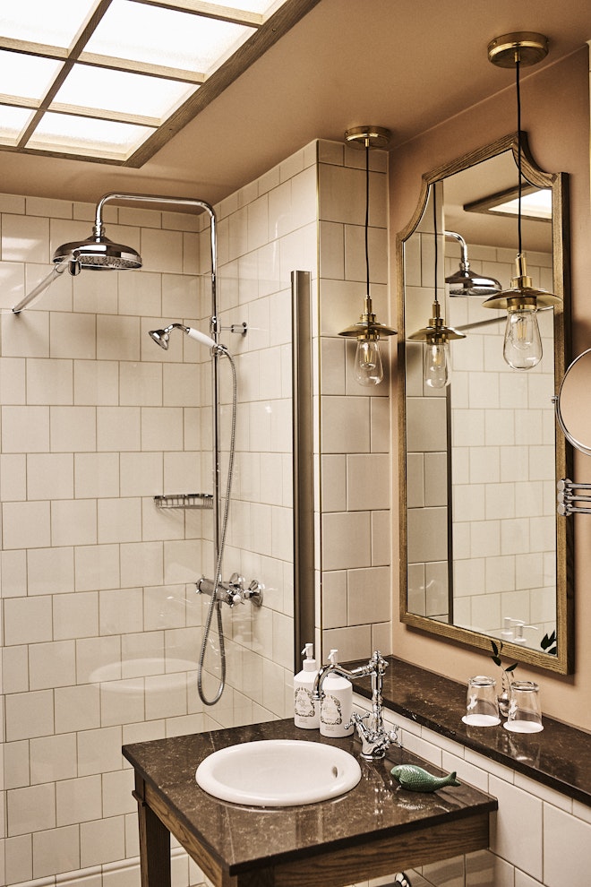 Superior - Bathroom