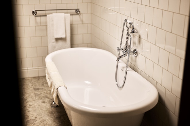 Superior Duplex - Bathroom
