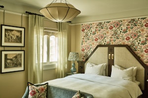Superior - Bedroom