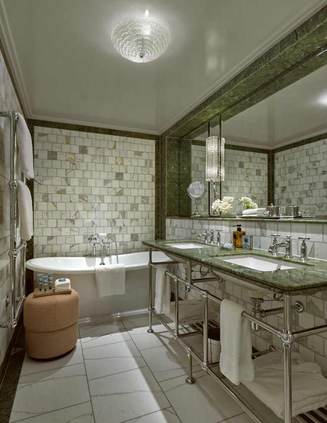 Broadwick Suite - Bathroom