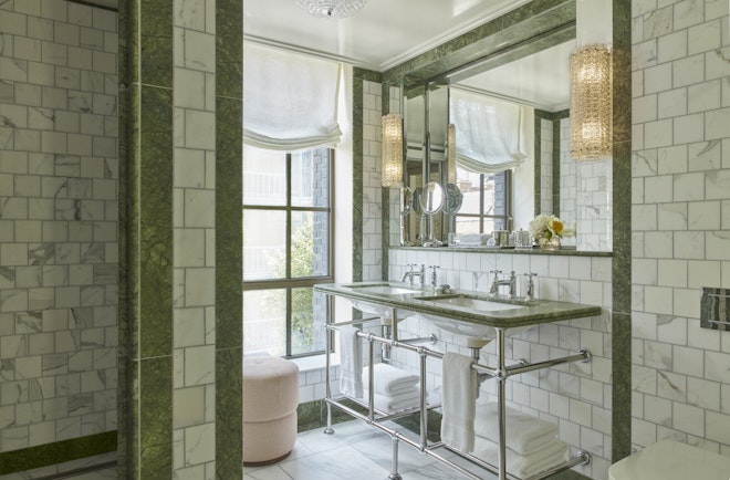 Junior Suite - Bathroom
