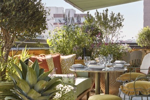 Flute Rooftop Bar