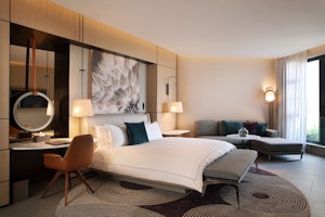 Executive King Room - Bedroom