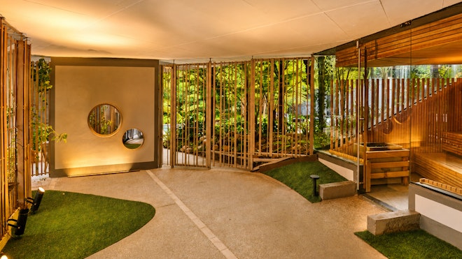 Spa - Sauna Entrance