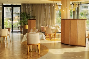 Cyra Restaurant