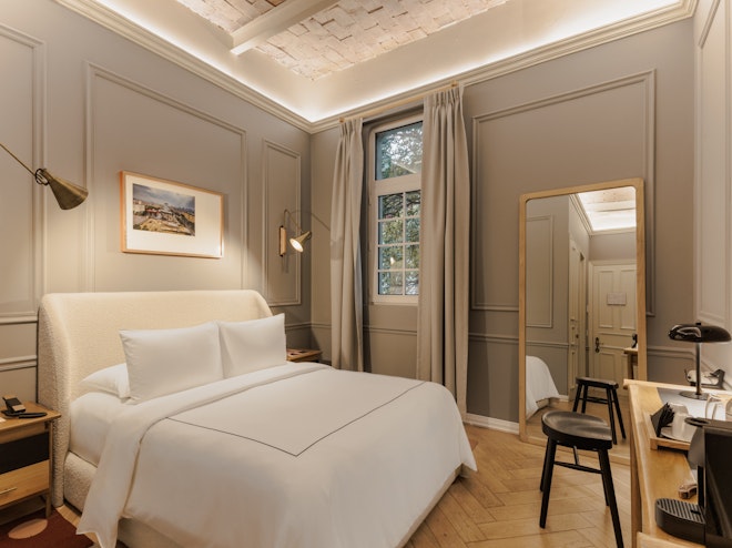 Deluxe Single - Bedroom