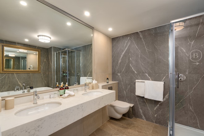 Suite - Bathroom