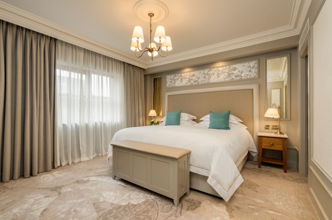 Suite - Bedroom