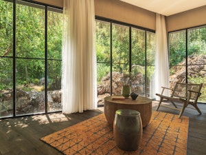 Comfort Suite - Living Area