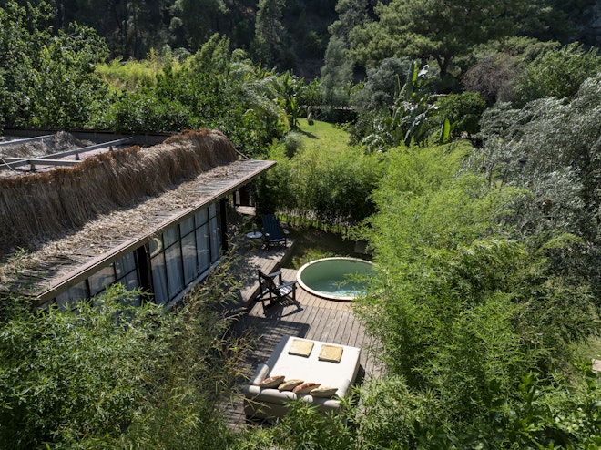 Signature Suite - Aerial