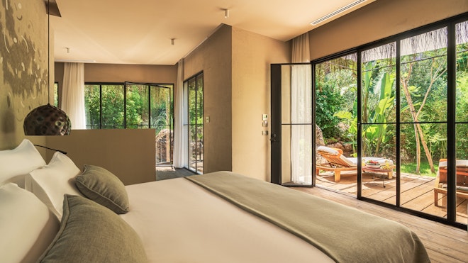 Comfort Suite - Bedroom