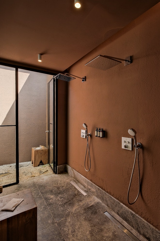 Signature Suite - Bathroom
